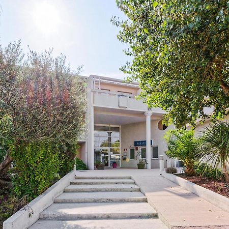Comfort Aparthotel Six-Fours Six-Fours-les-Plages Exterior foto