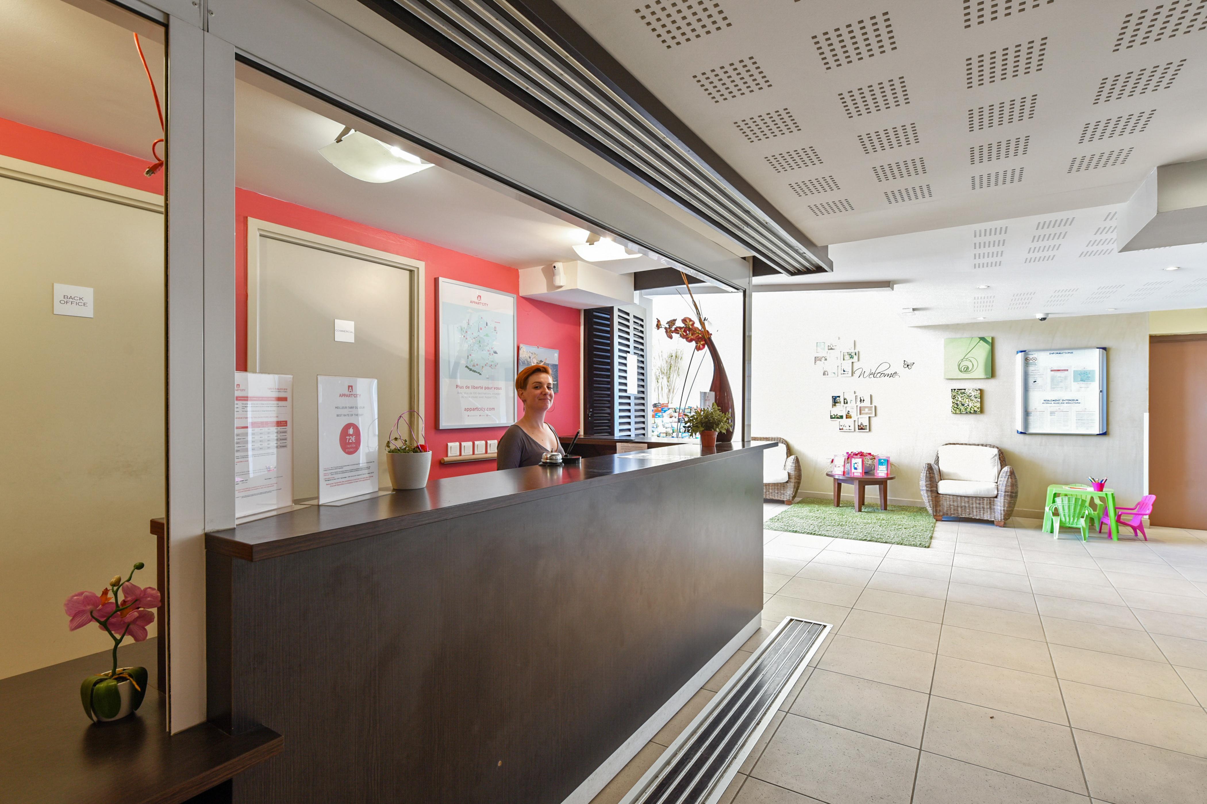 Comfort Aparthotel Six-Fours Six-Fours-les-Plages Exterior foto